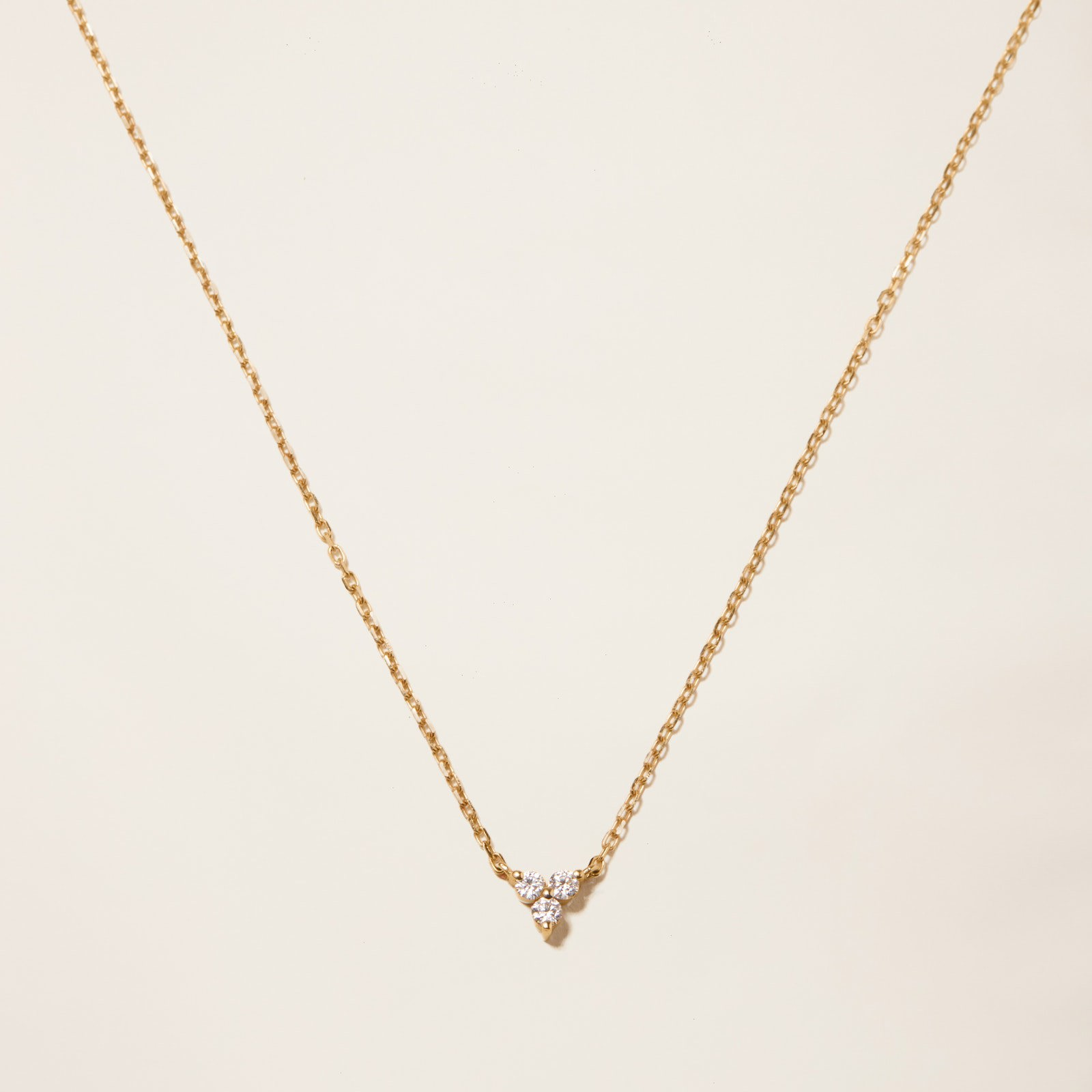 Buy Bloom Clover Diamond Necklace Online | CaratLane